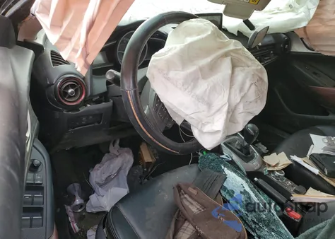 2016 Mazda Cx-3 Touring z USA, uszkodzony, nr VIN JM1DKBC75G0113744